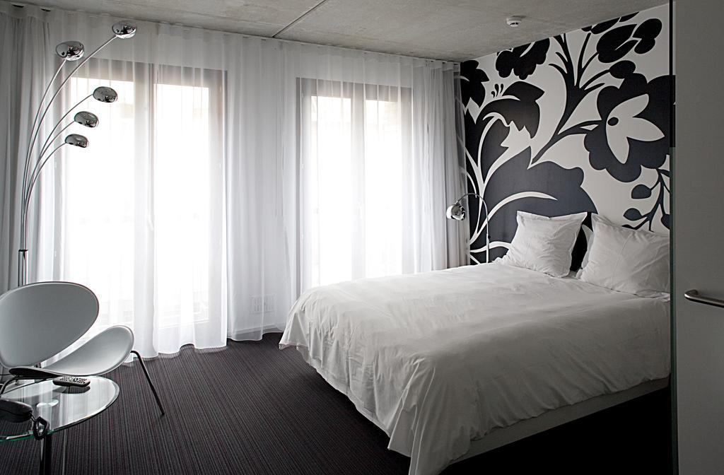 Banks Antwerp Hotel Room photo
