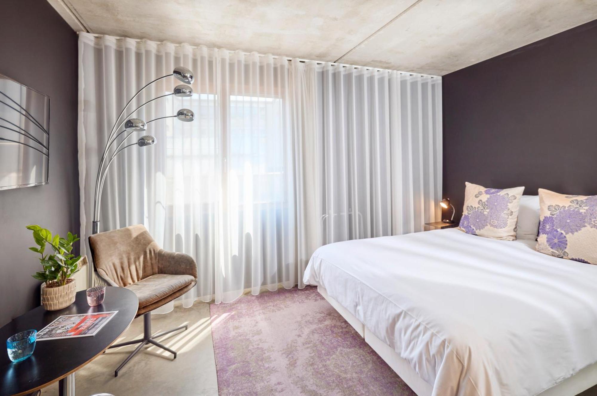 Banks Antwerp Hotel Exterior photo